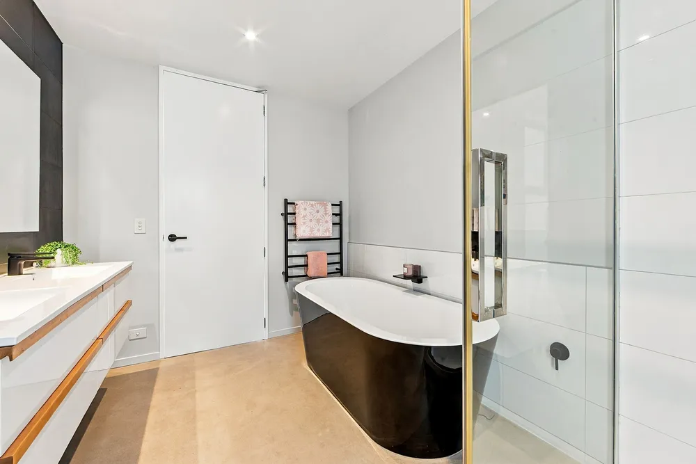 Photos of 62 Birchs Road