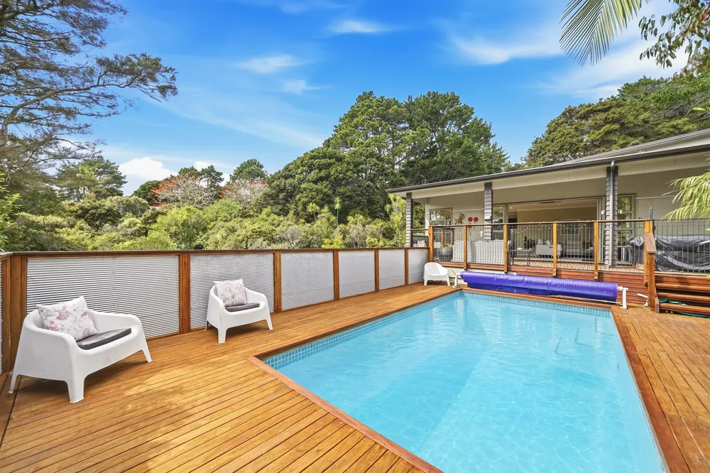 Photos of 92B Scott Road