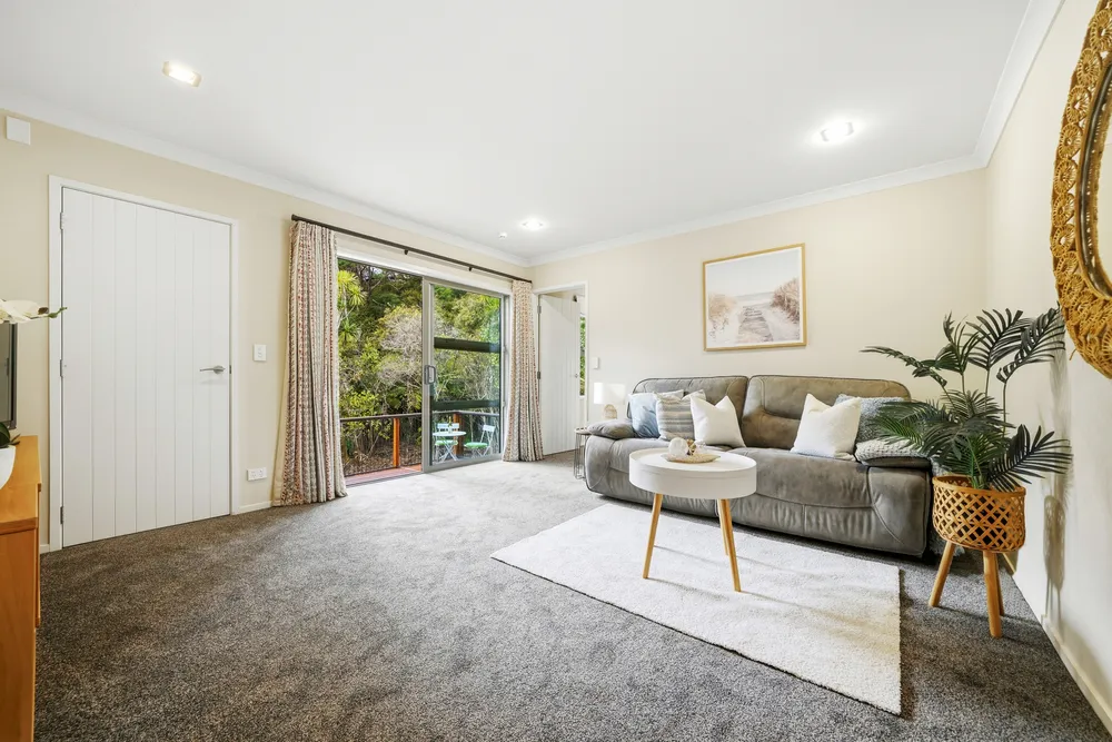 Photos of 92B Scott Road