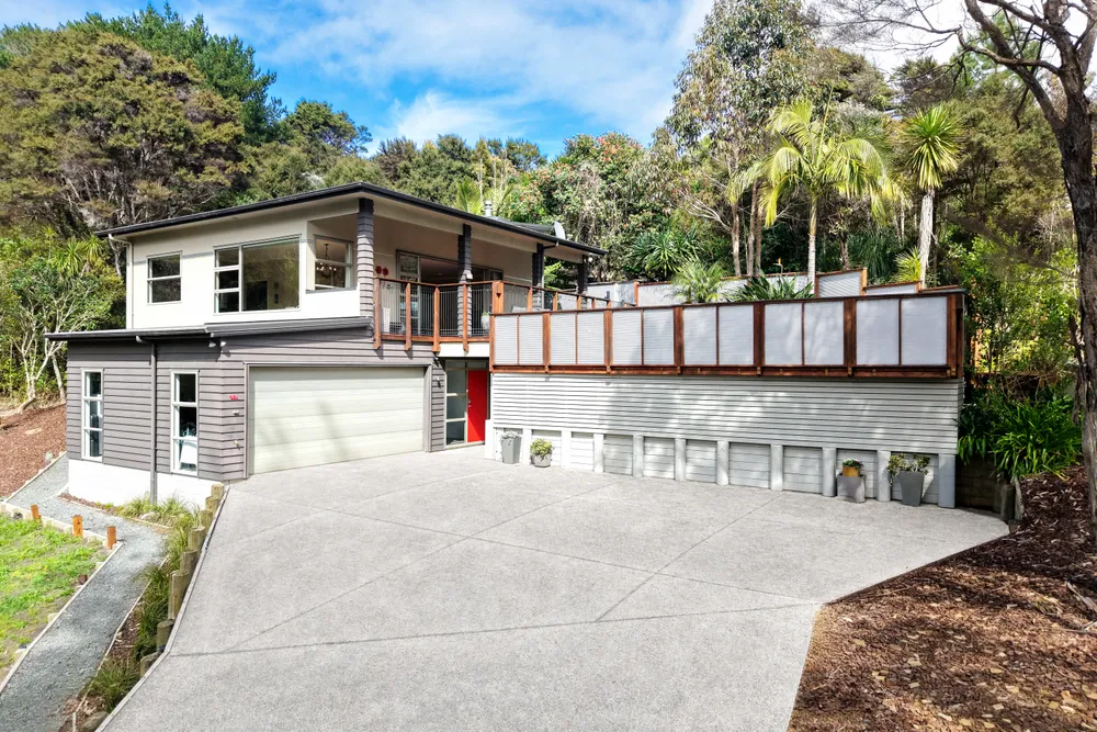 Photos of 92B Scott Road
