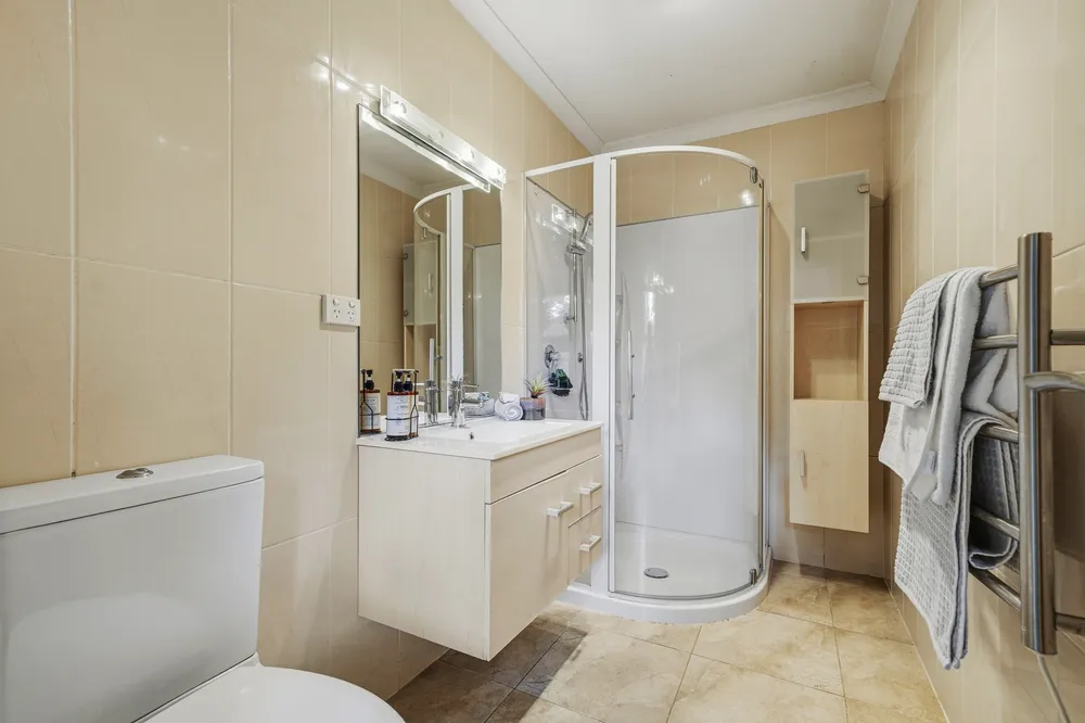 Photos of 92B Scott Road