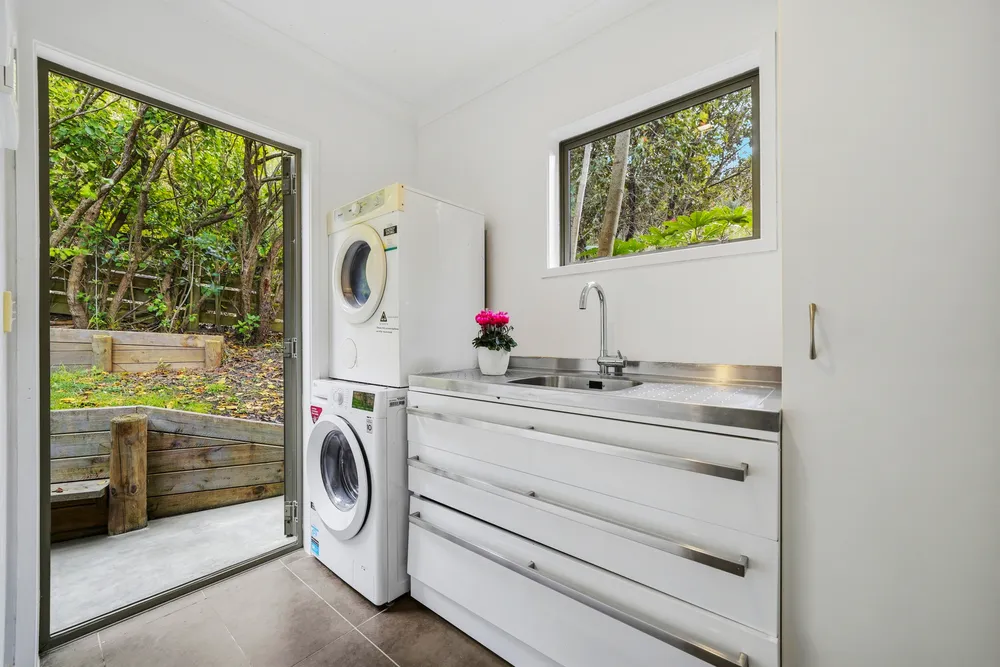 Photos of 92B Scott Road