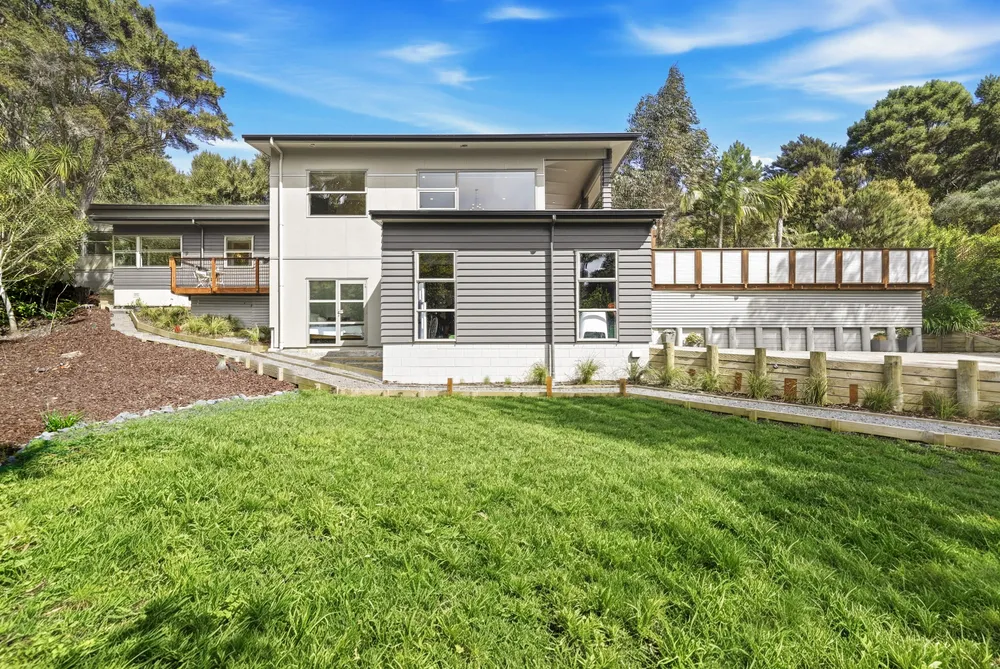 Photos of 92B Scott Road