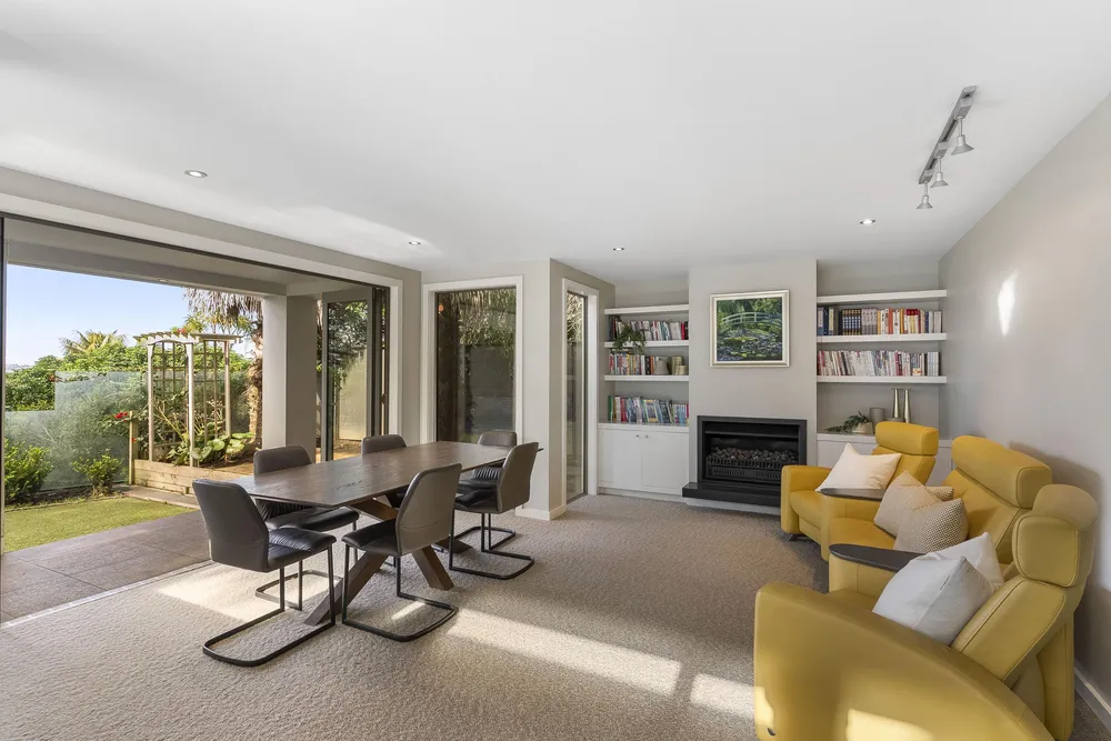 Photos of 117B St Stephens Avenue