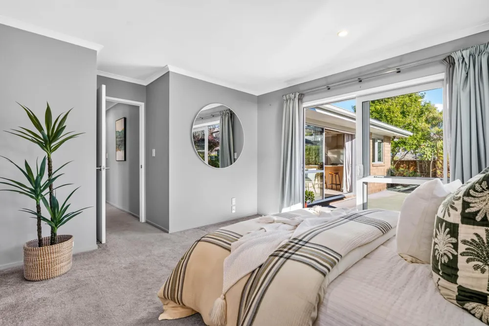 Photos of 12 Sylvester Crescent