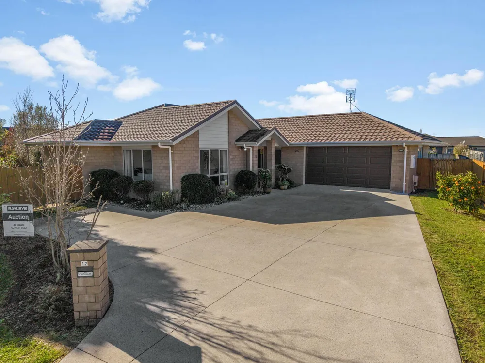 Photos of 12 Sylvester Crescent