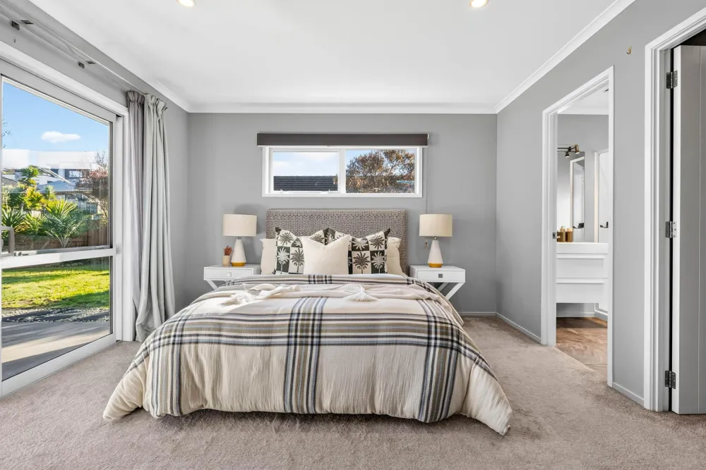 Photos of 12 Sylvester Crescent