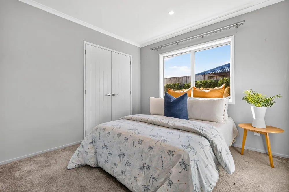 Photos of 12 Sylvester Crescent