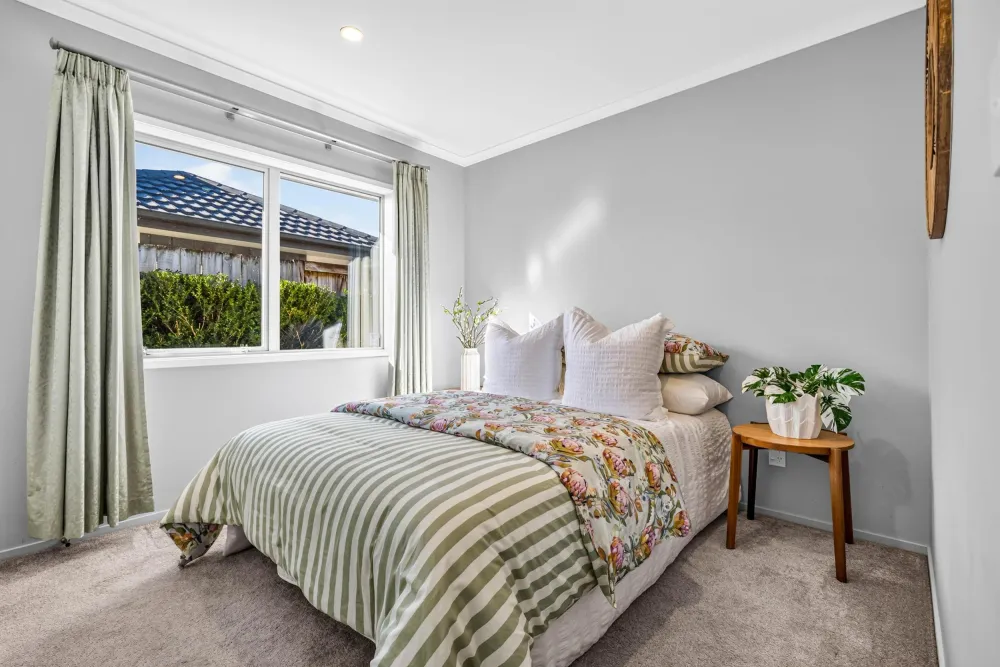Photos of 12 Sylvester Crescent