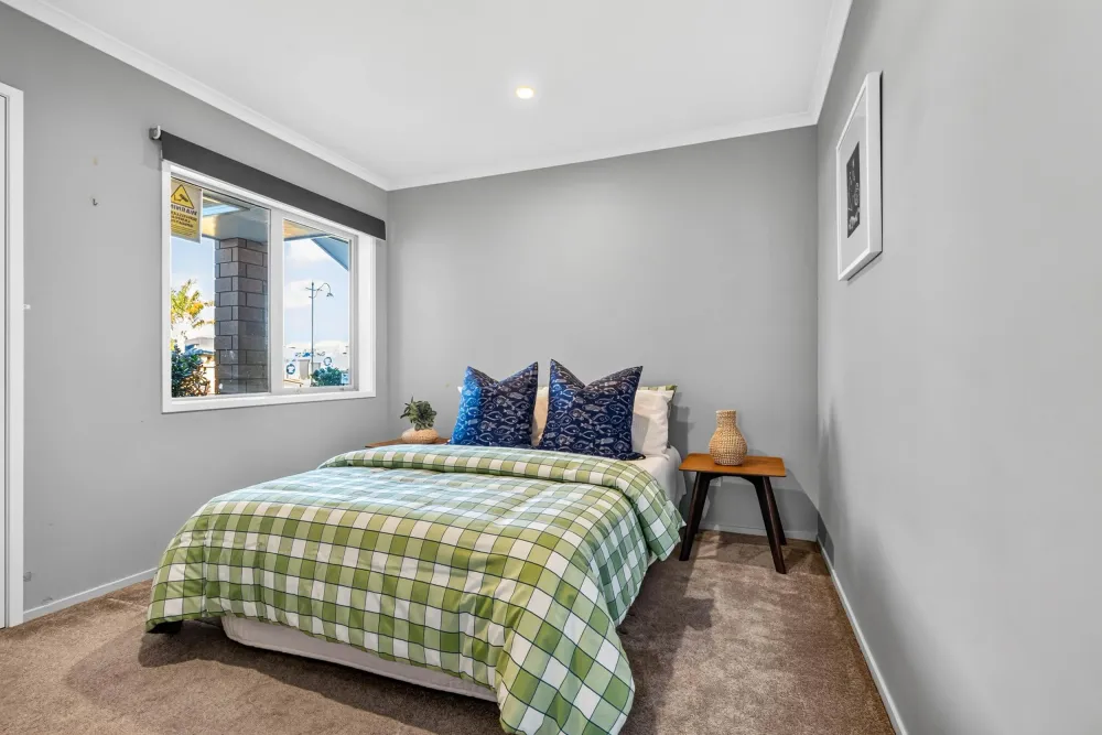 Photos of 12 Sylvester Crescent