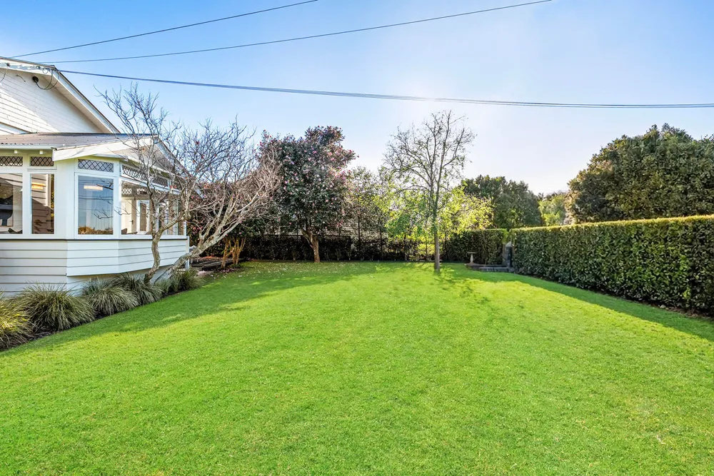 Photos of 49 Lloyd Avenue