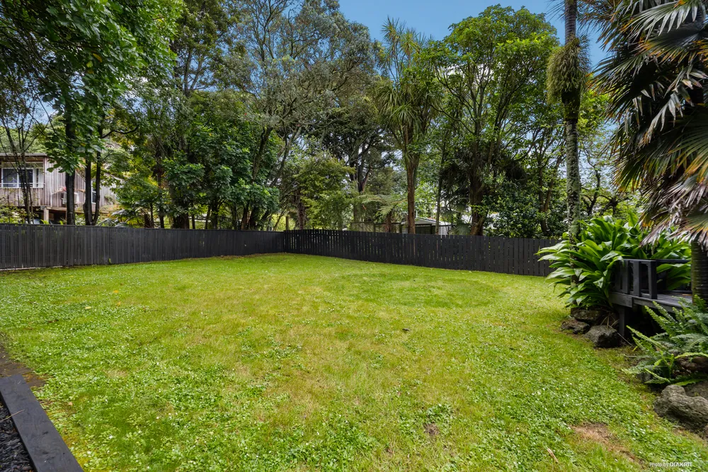 Photos of 2/2 Claude Road