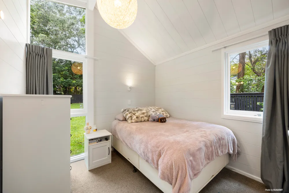 Photos of 2/2 Claude Road