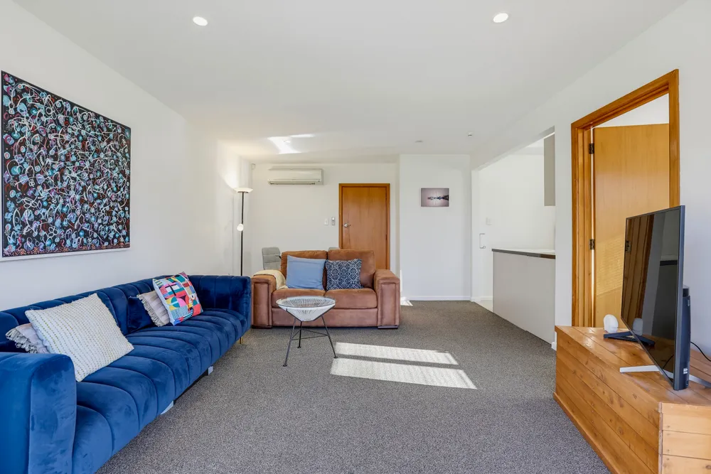 Photos of 22 Gunns Crescent