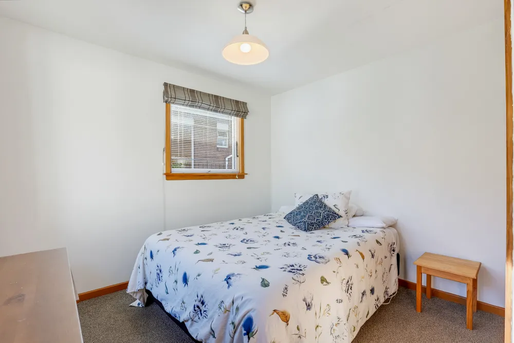 Photos of 22 Gunns Crescent