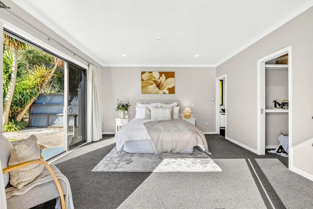 Photos of 60B Howard Road