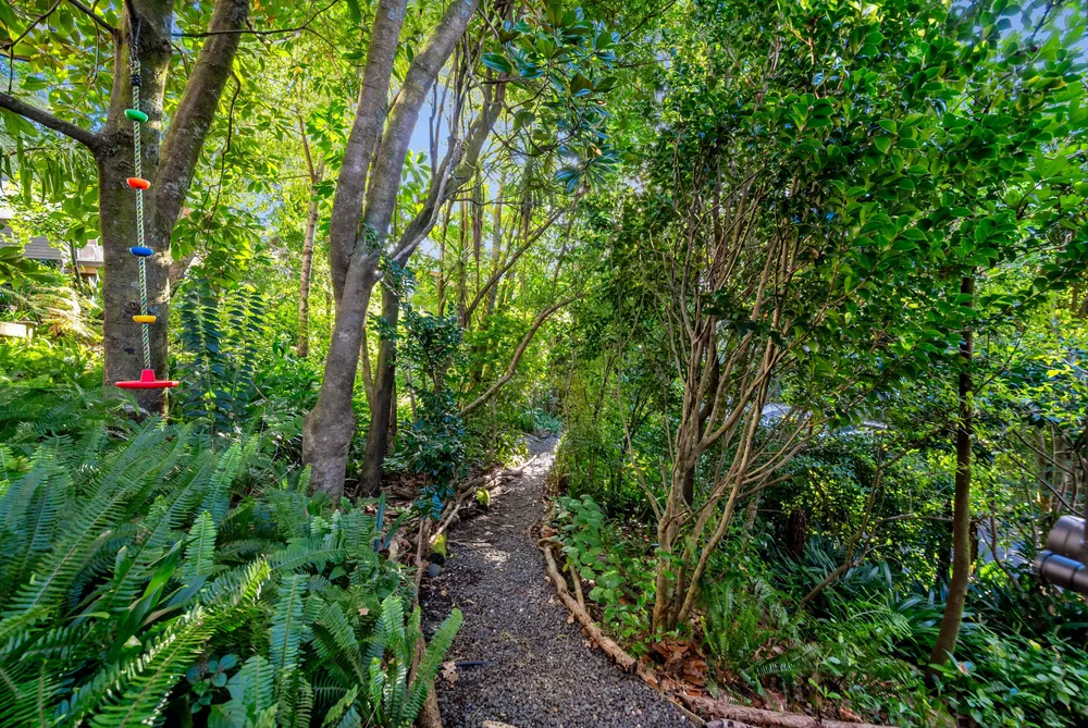 Photos of 18A Mainston Road