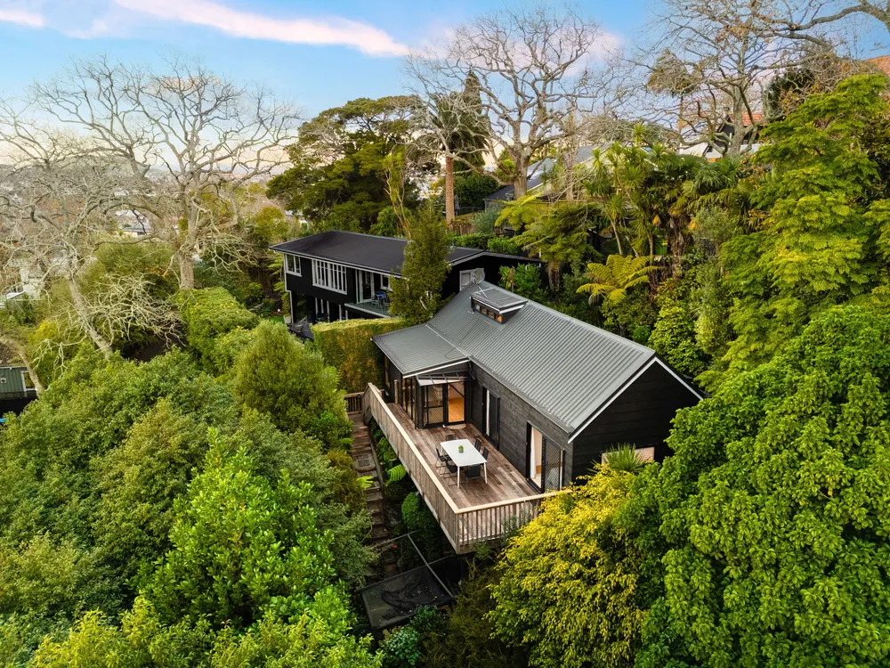 Photos of 18A Mainston Road