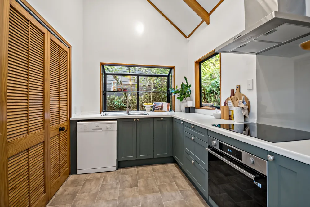 Photos of 18A Mainston Road