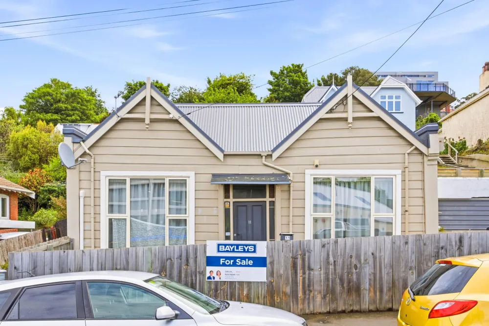 Photos of 11 Lees Street