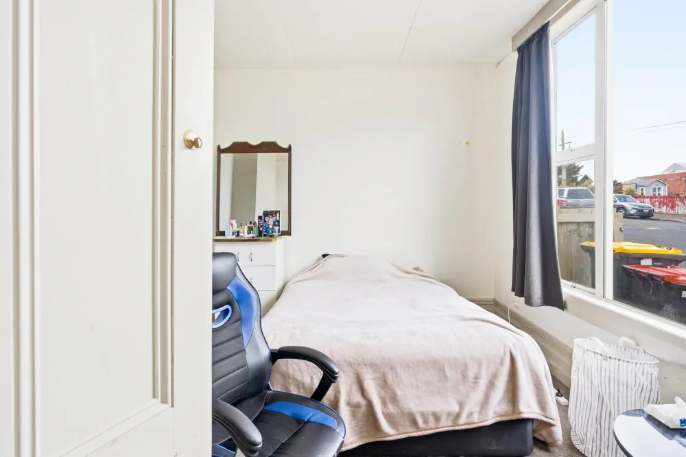 Photos of 11 Lees Street