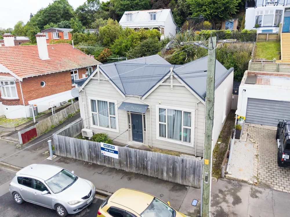 Photos of 11 Lees Street