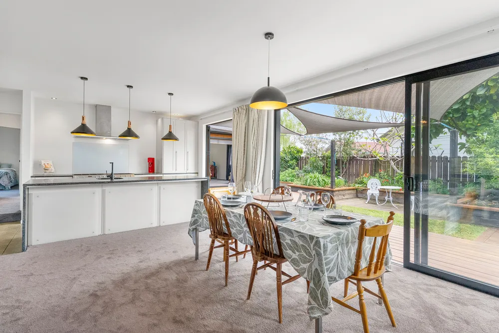 Photos of 2/10 Etherton Drive