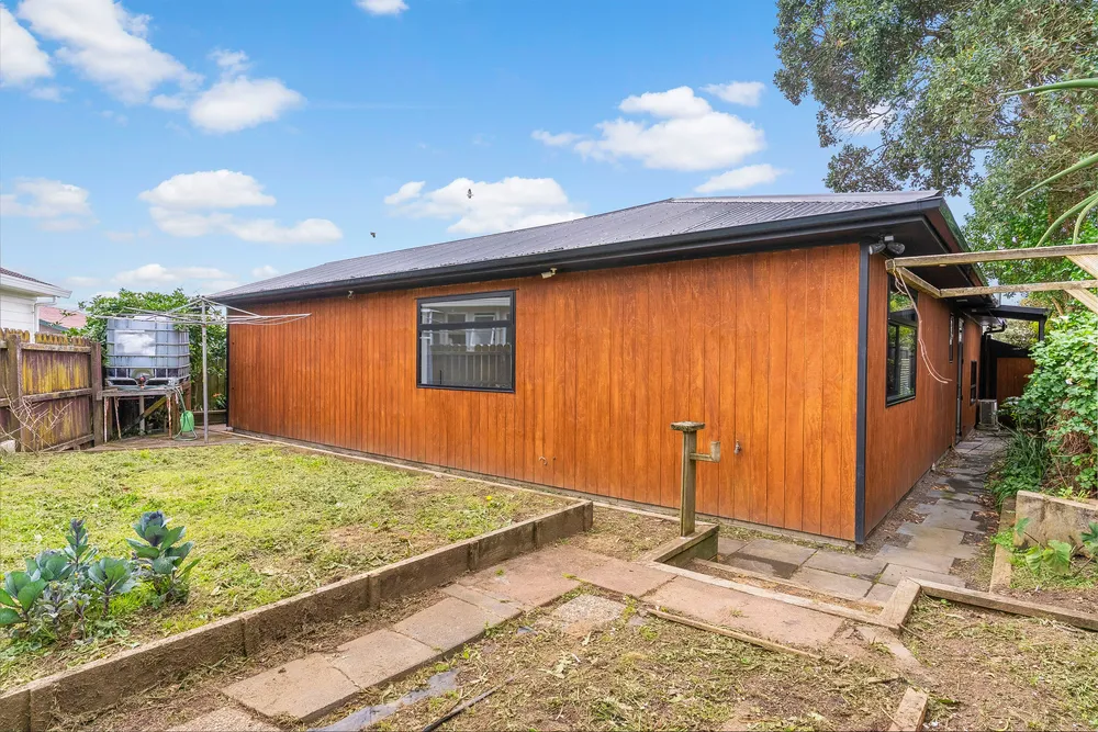 Photos of 2/10 Etherton Drive