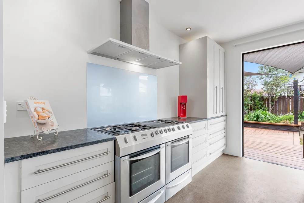 Photos of 2/10 Etherton Drive