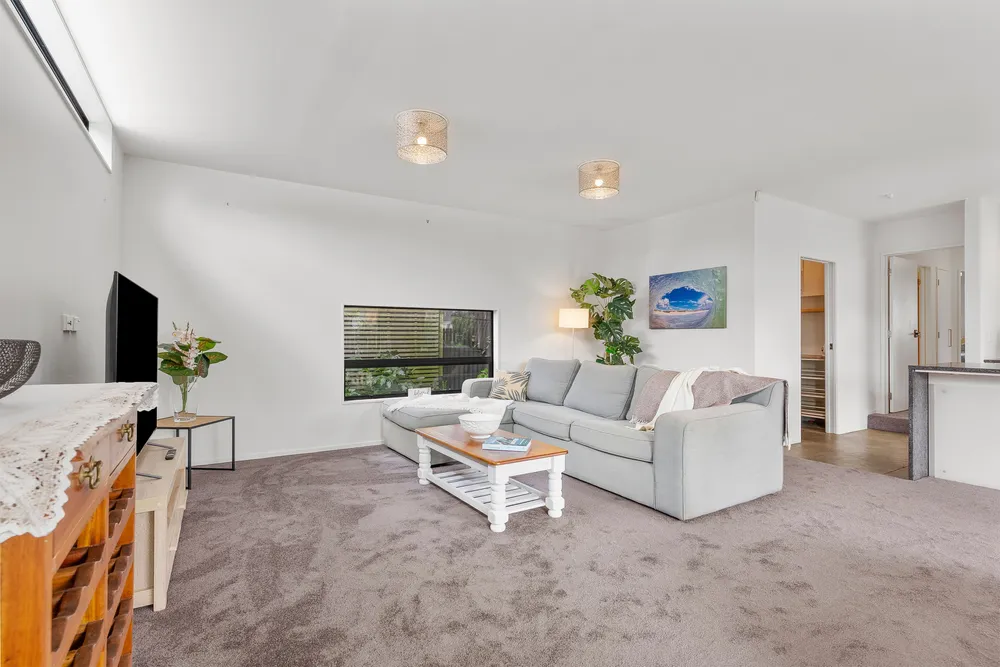 Photos of 2/10 Etherton Drive