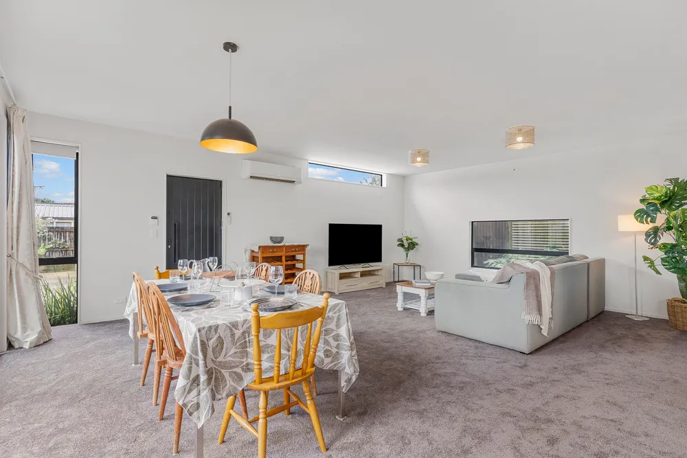 Photos of 2/10 Etherton Drive