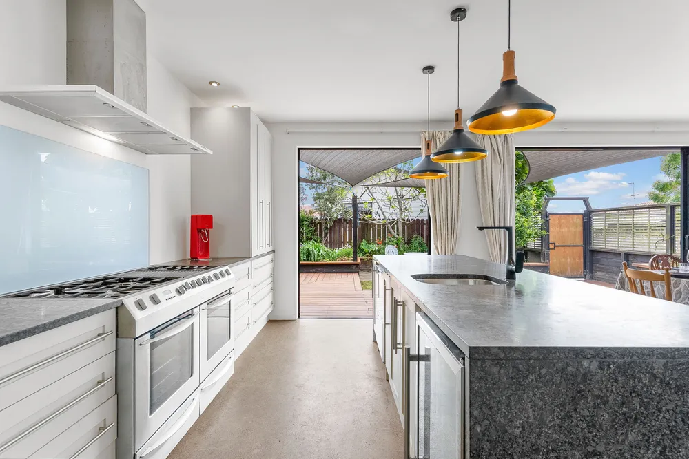 Photos of 2/10 Etherton Drive