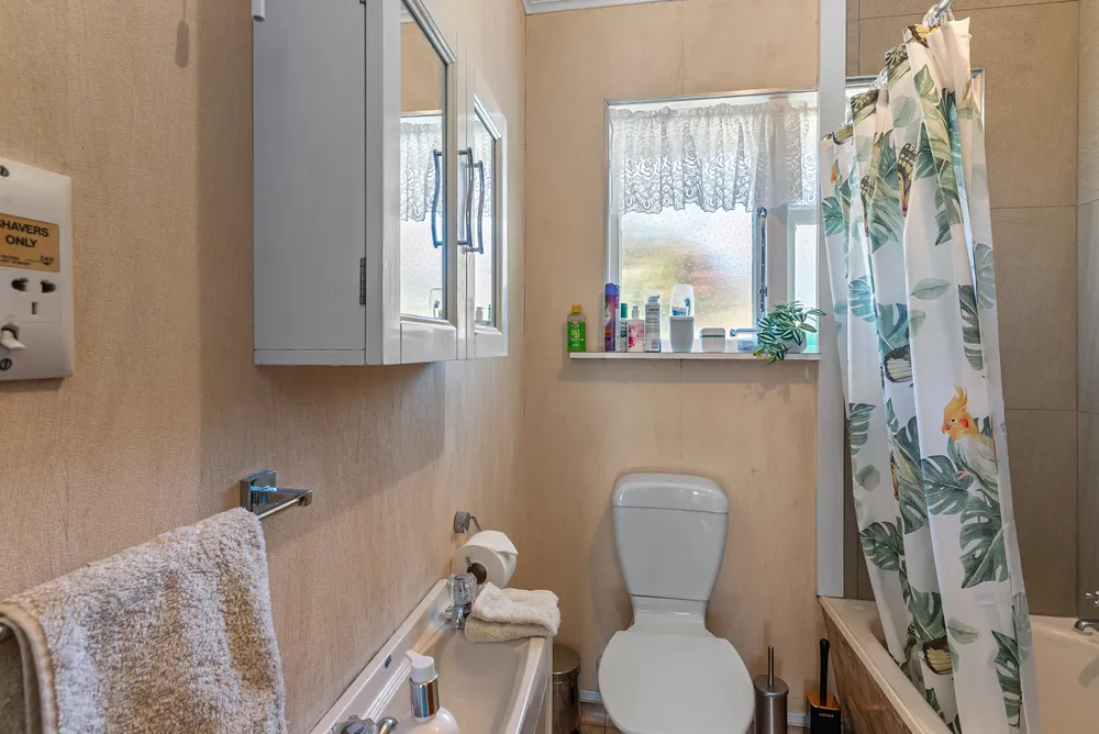 Photos of 27 Greenpark Street
