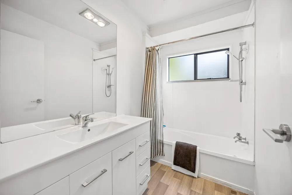 Photos of 49A Clayburn Road