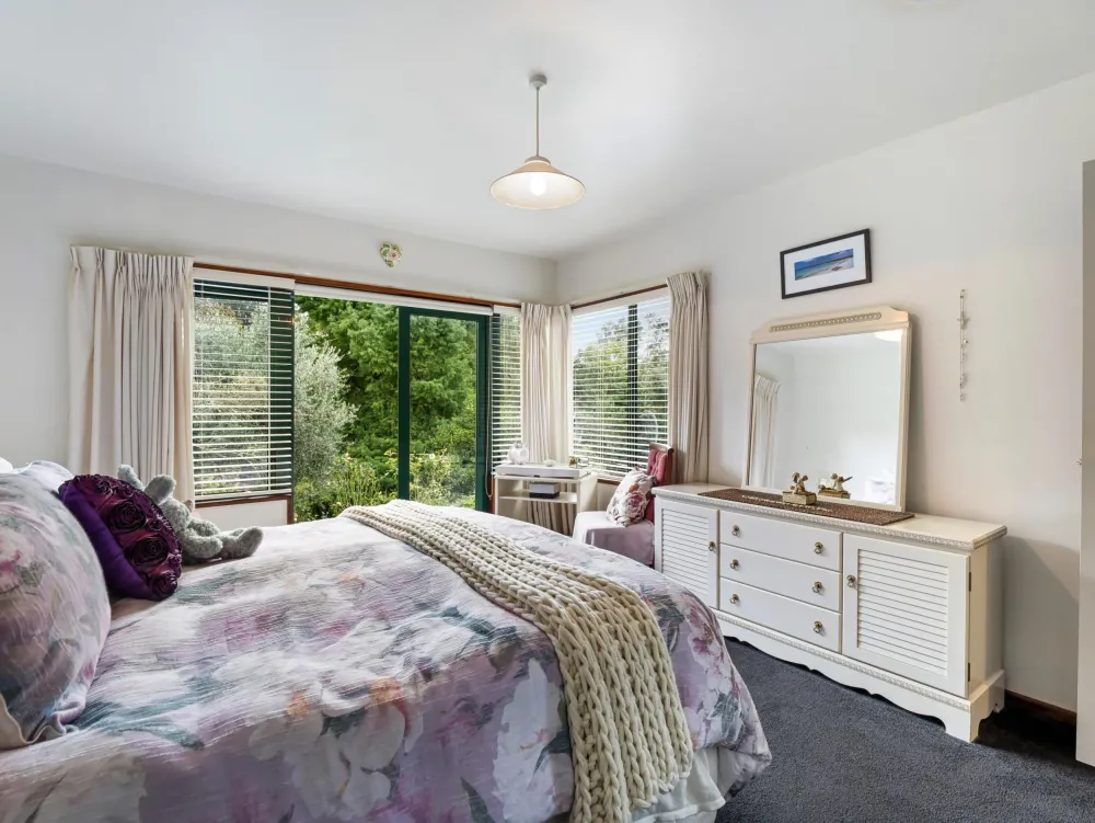 Photos of 93 Upland Road