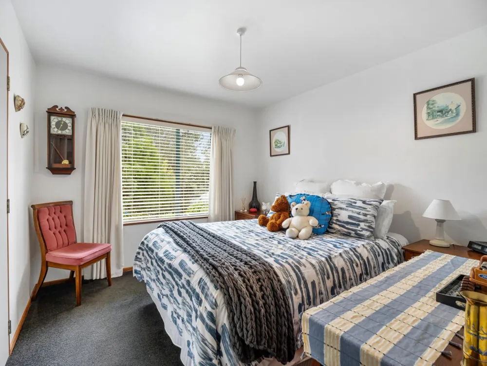 Photos of 93 Upland Road