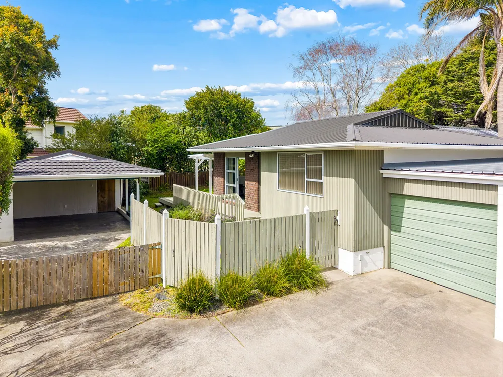 Photos of 2/4 Aylmer Court