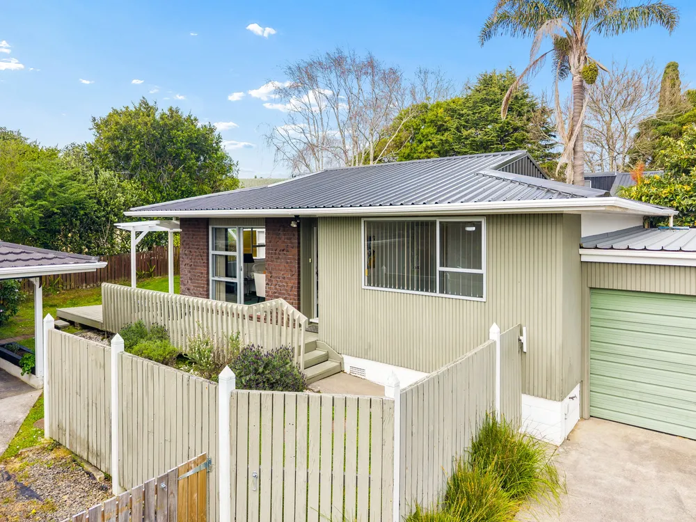 Photos of 2/4 Aylmer Court