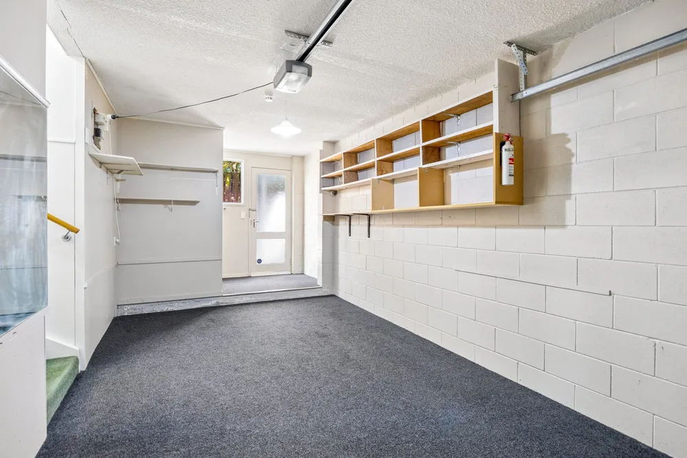 Photos of 2/4 Aylmer Court