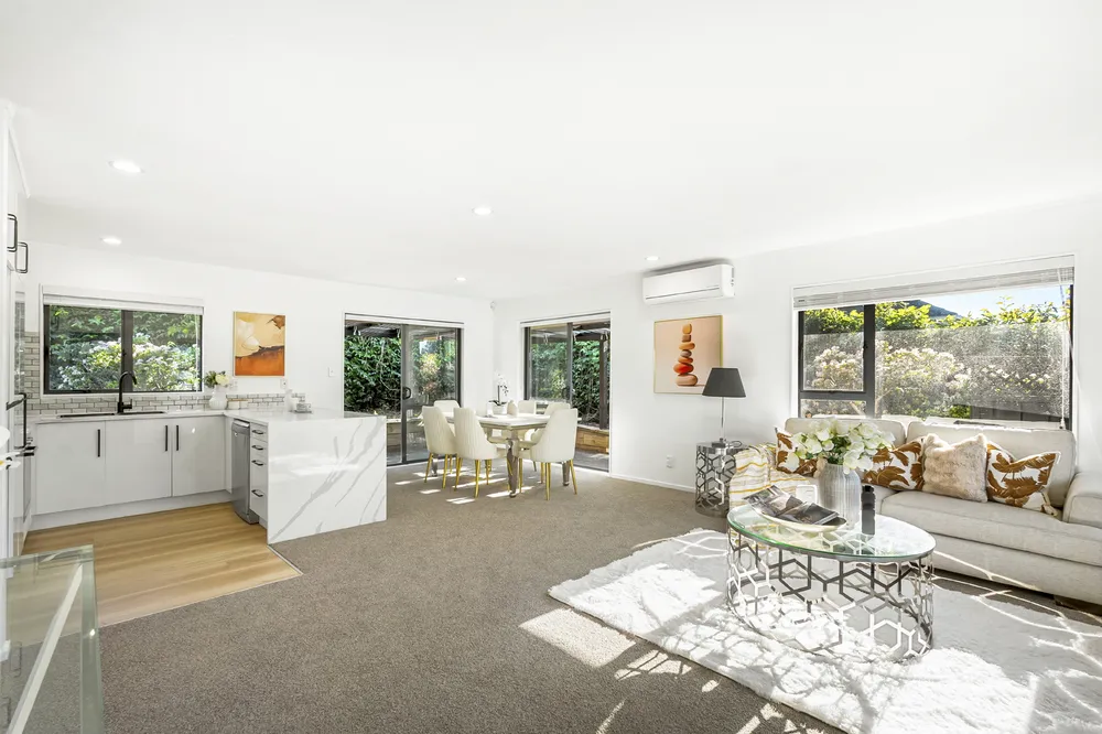 Photos of 10 Frank Bunce Grove