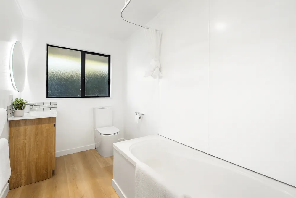 Photos of 10 Frank Bunce Grove