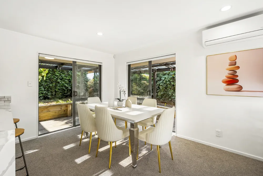 Photos of 10 Frank Bunce Grove