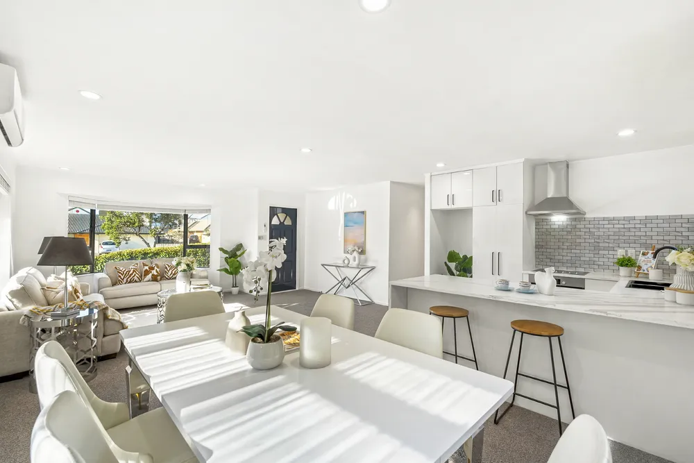 Photos of 10 Frank Bunce Grove