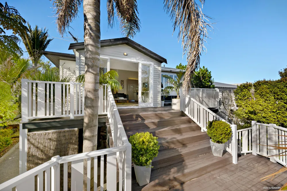 Photos of 52 Westmere Crescent