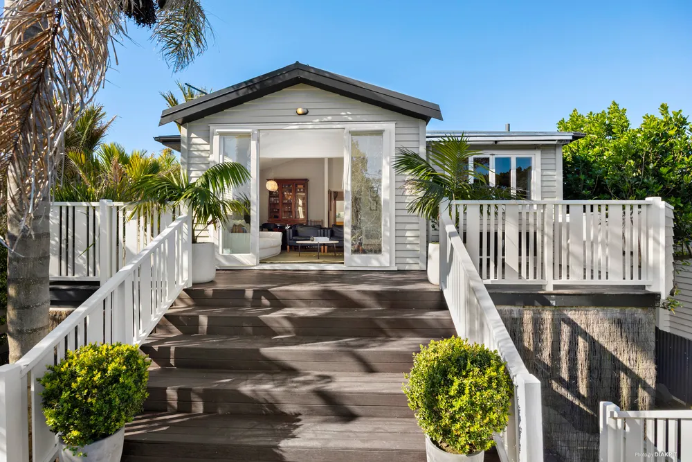 Photos of 52 Westmere Crescent