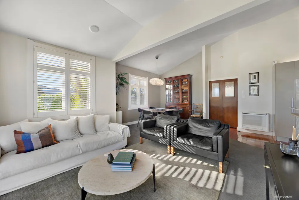 Photos of 52 Westmere Crescent