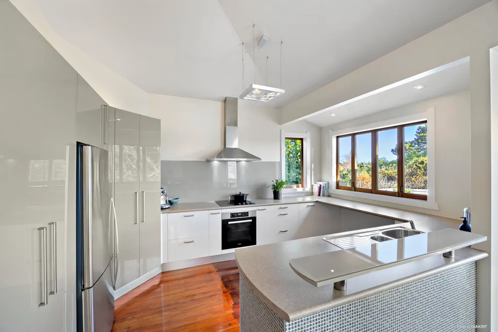 Photos of 52 Westmere Crescent