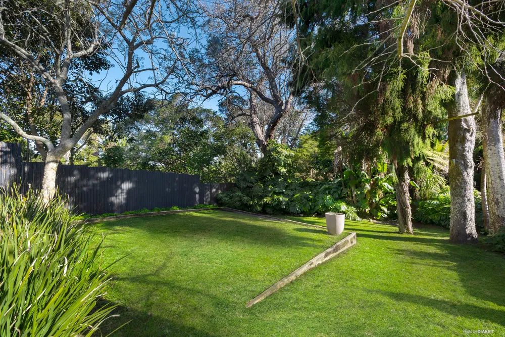 Photos of 52 Westmere Crescent
