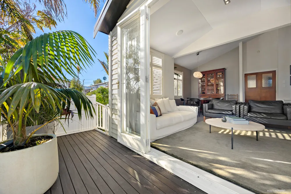 Photos of 52 Westmere Crescent