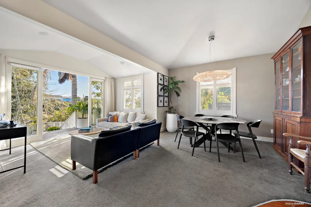 Photos of 52 Westmere Crescent